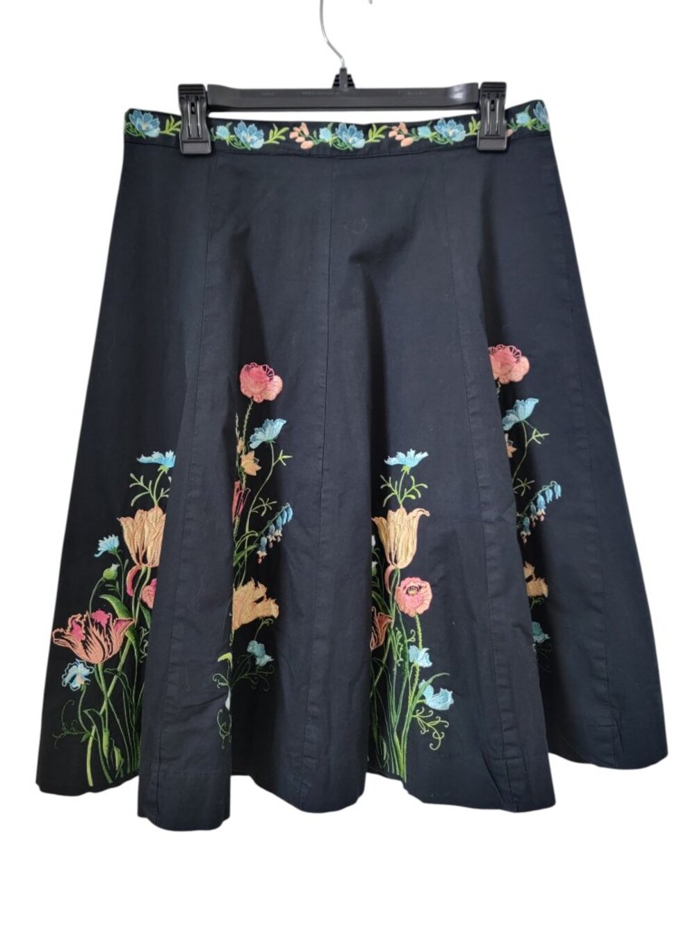 Persaman New York Size 10 Black with Embroidered Tulips and Flowers Flared Skirt